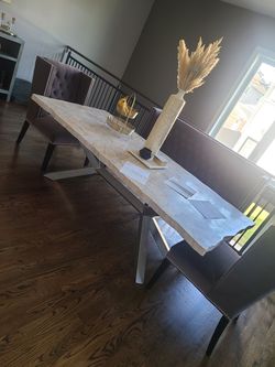 Table and chairs set