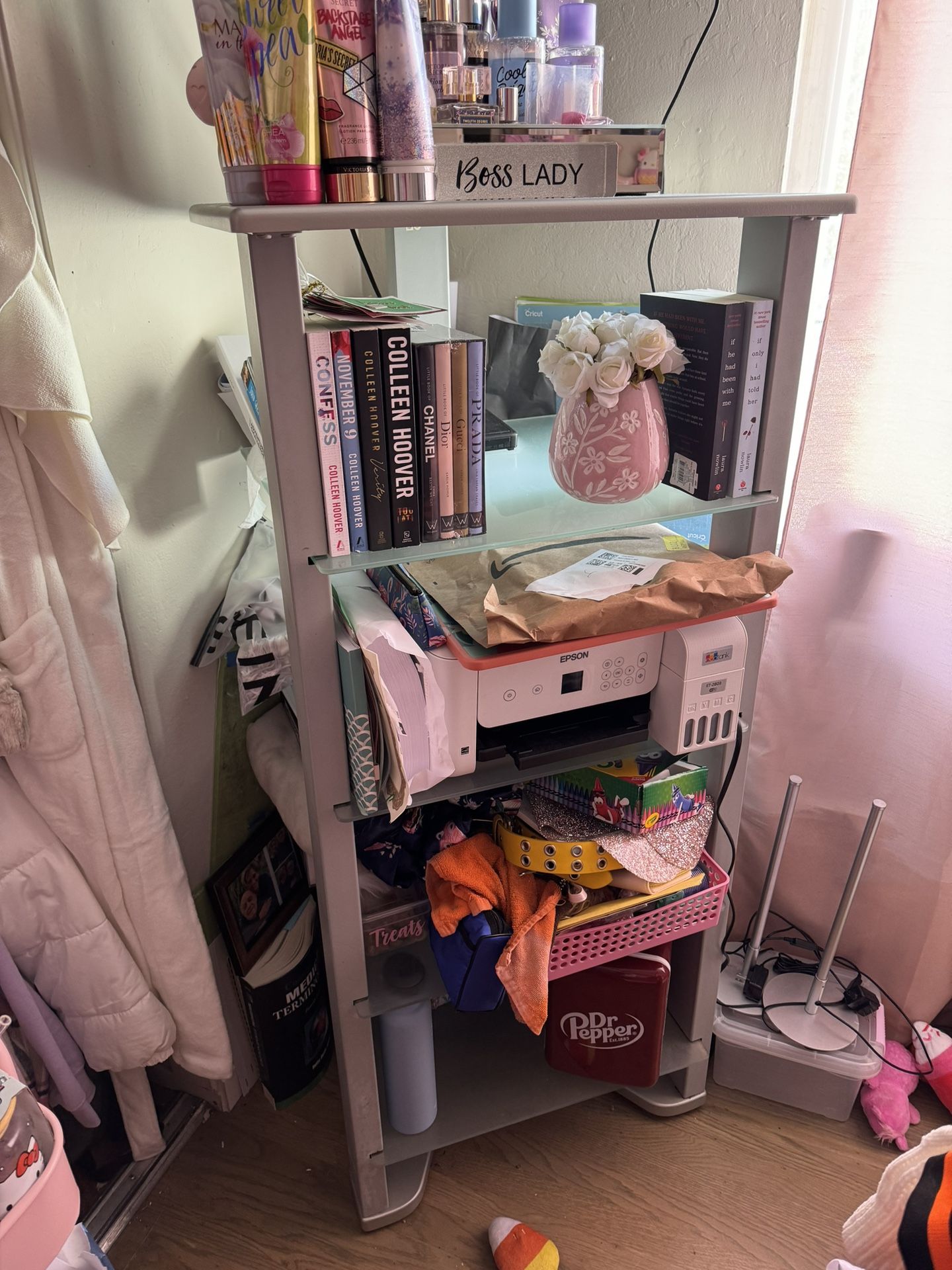 glass shelf organizer