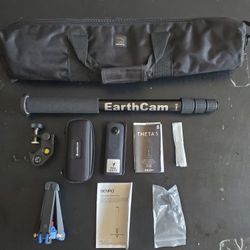 Ricoh Theta S 360 Camera & Bennro Monopod Stand 