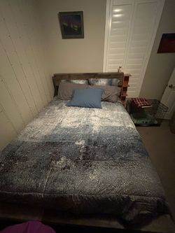 Queen bed w/mattress and bed spread