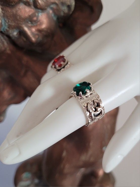 Sterling Silver 925 Rings With Red And Green Crystal