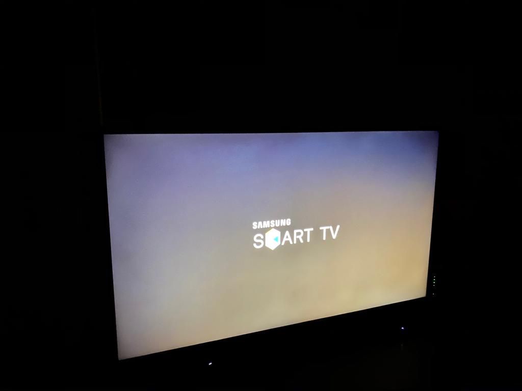 Samsung 48” Smart TV in Gaithersburg