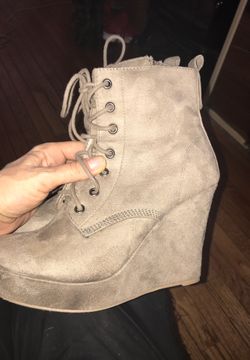 Wedge boots size 8