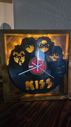 Hand made wooden vinyl record clock/case