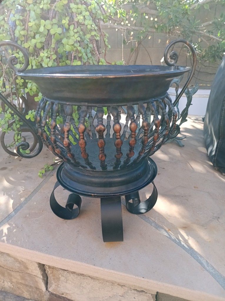 $20 Great Metal 2 Piece Plant Stand/Holder. Inside/Outside. Plant NOT Included