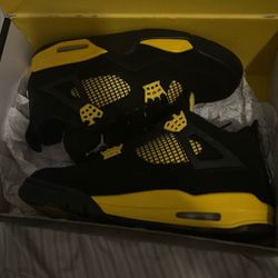 Jordan 4 Yellow Thunders