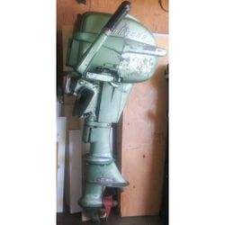 1955 Johnson 5.5 HP Boat Motor (Frozen)