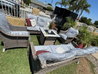 Patio furniture set outdoor new in the box