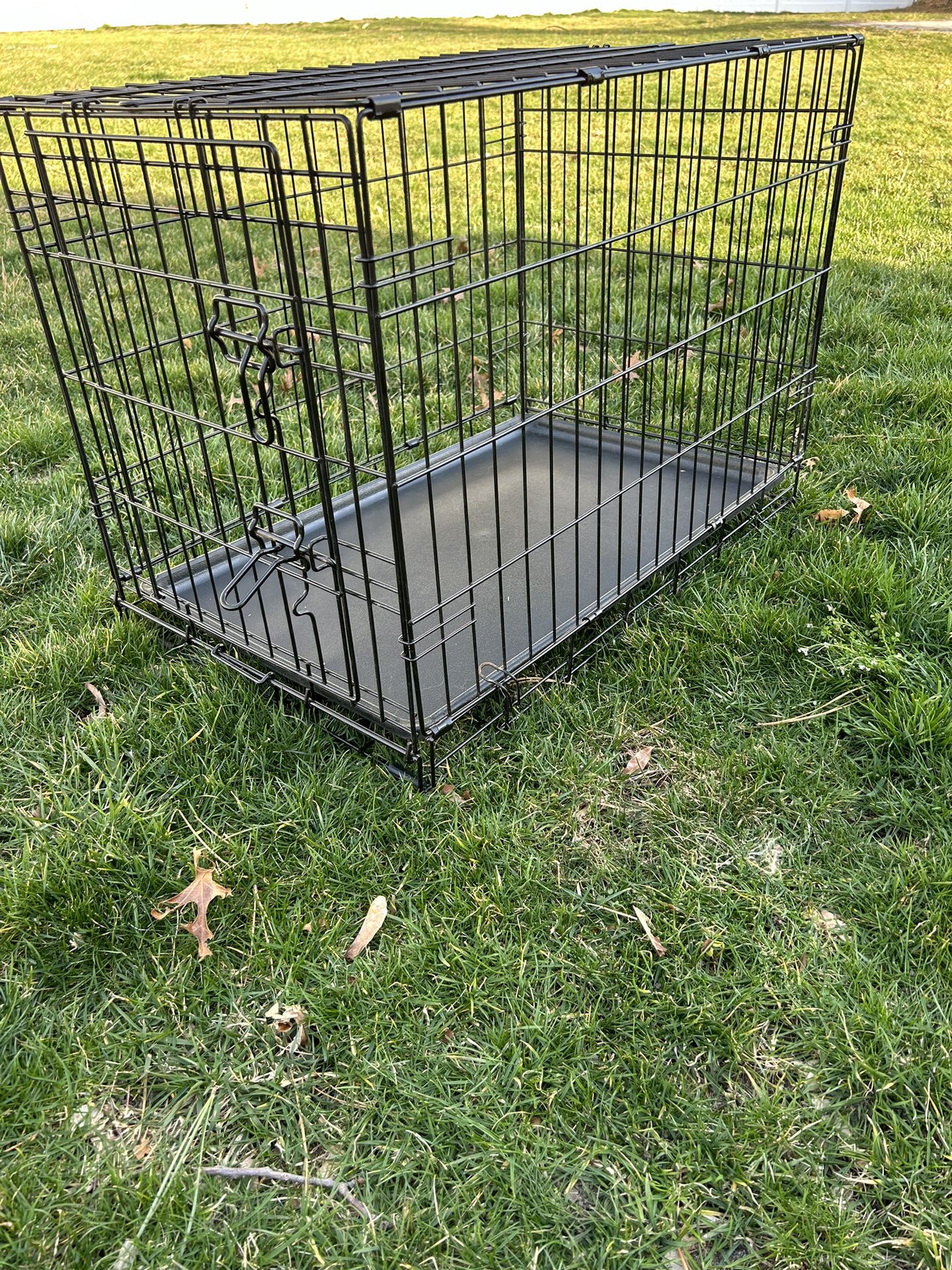 Used Dog Crate. Great Condition
