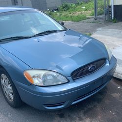 2006 Ford Taurus