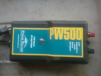 Electric fence energizer