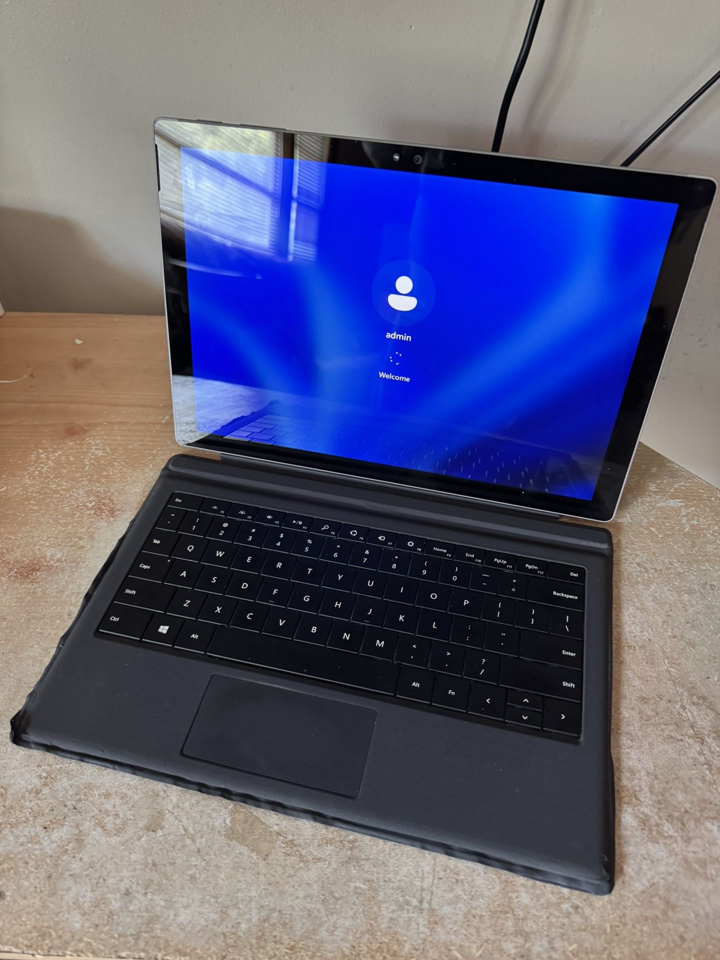 Microsoft Surface Pro 4 (Intel core M, 4GB, 128GB) Bad Touchscreen