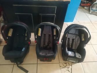 Baby carseats (w) attached bottom bases