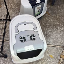 2 Cat Litter Boxes FREE Must Take Both