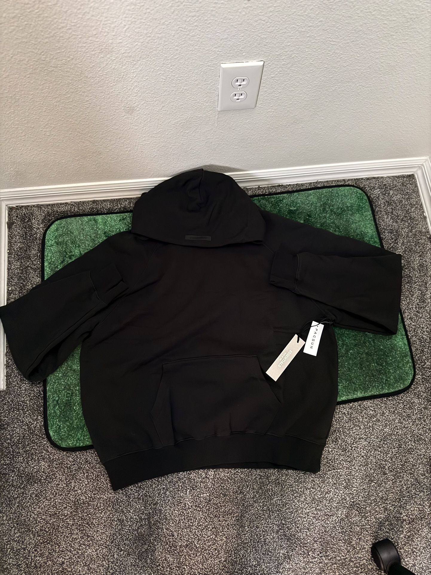 Essentials Fear of God hoodie size M
