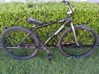 29 IN  THRONE BIKE