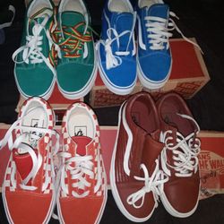 4 PAIR VANS