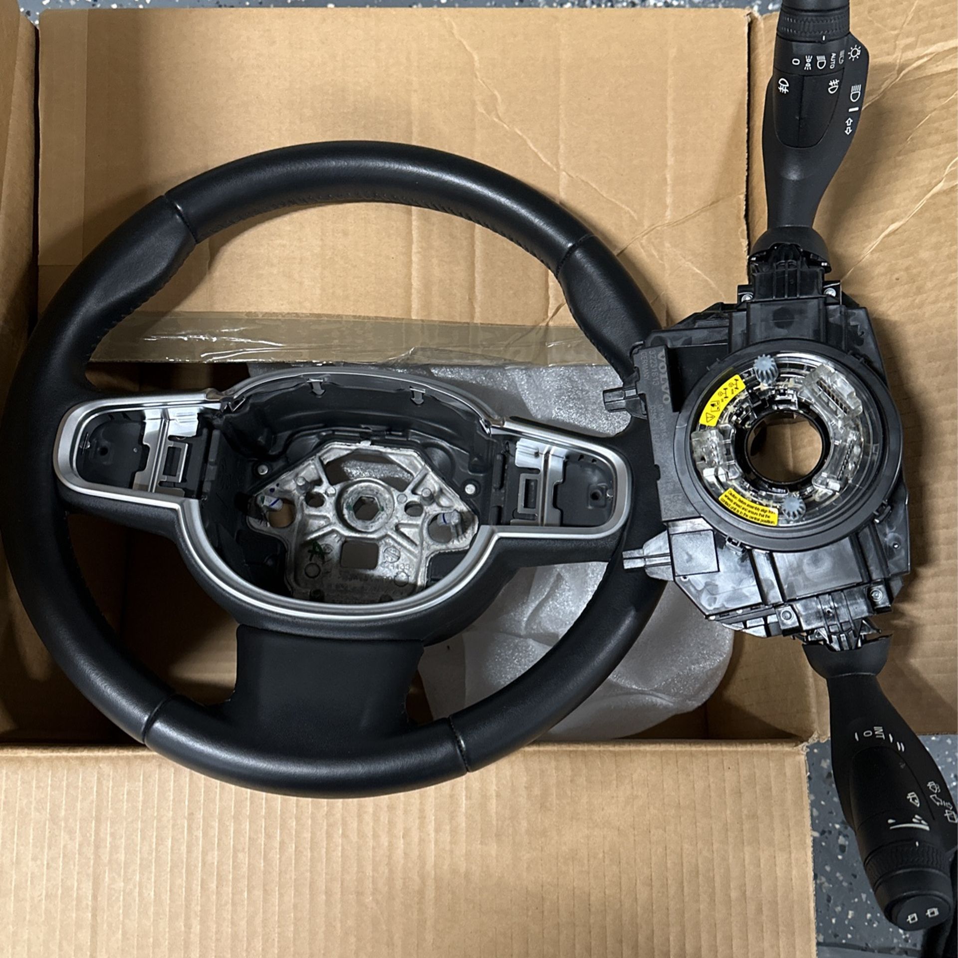 2018 Volvo XC-90 Steering Wheel