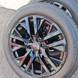 2024 OEM ORIGINAL TAKEOFFS GMC YUKON DENALI PREMIUM 22 INCH HAVE TPMS SENSORS TIRES BRIDGESTONE 95 % $ 2295