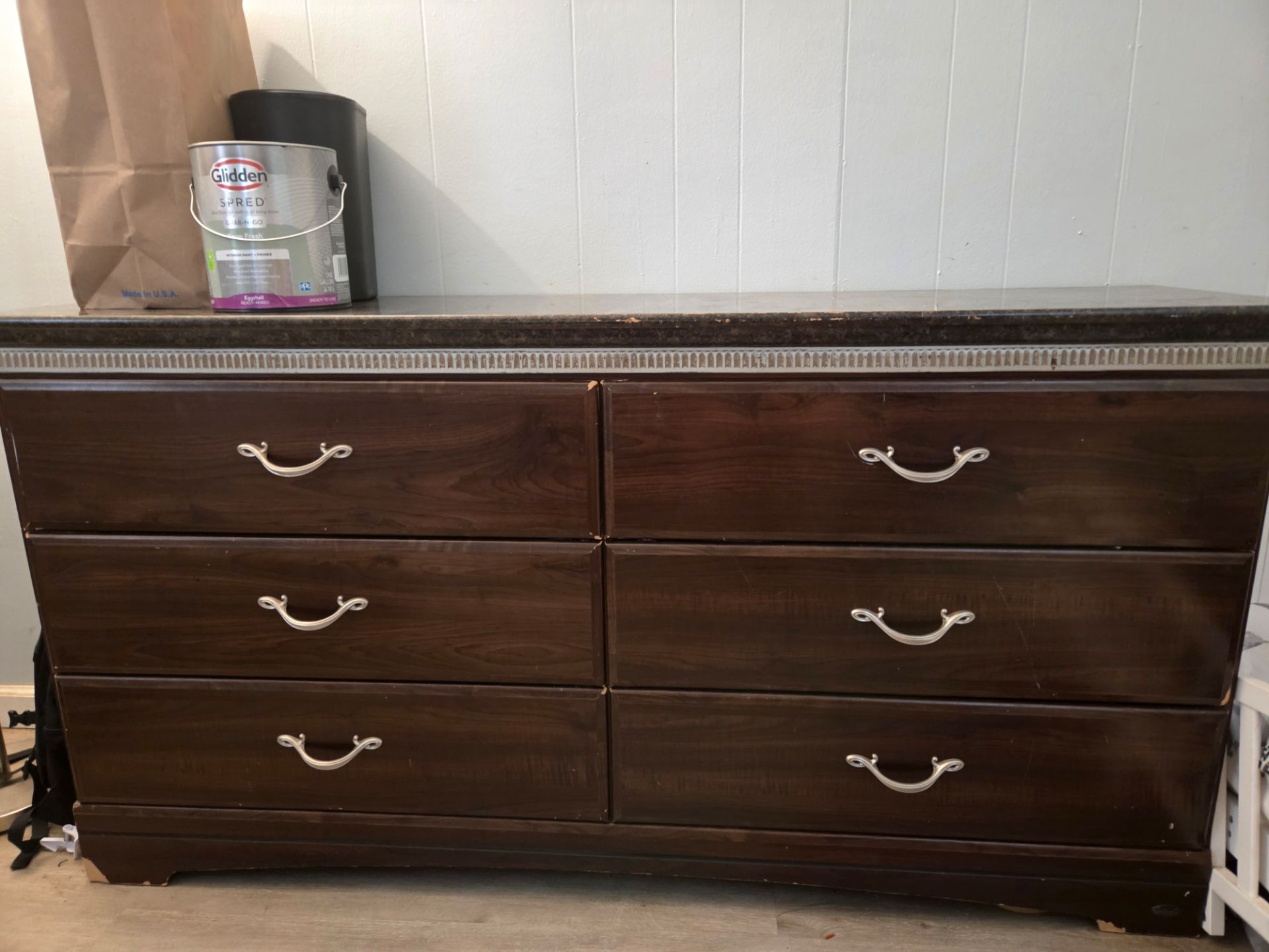 Dresser & 2 Night Stands