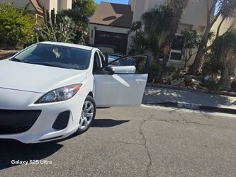 2012 mazda 3 sedan 4 door