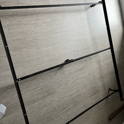METAL BED FRAME