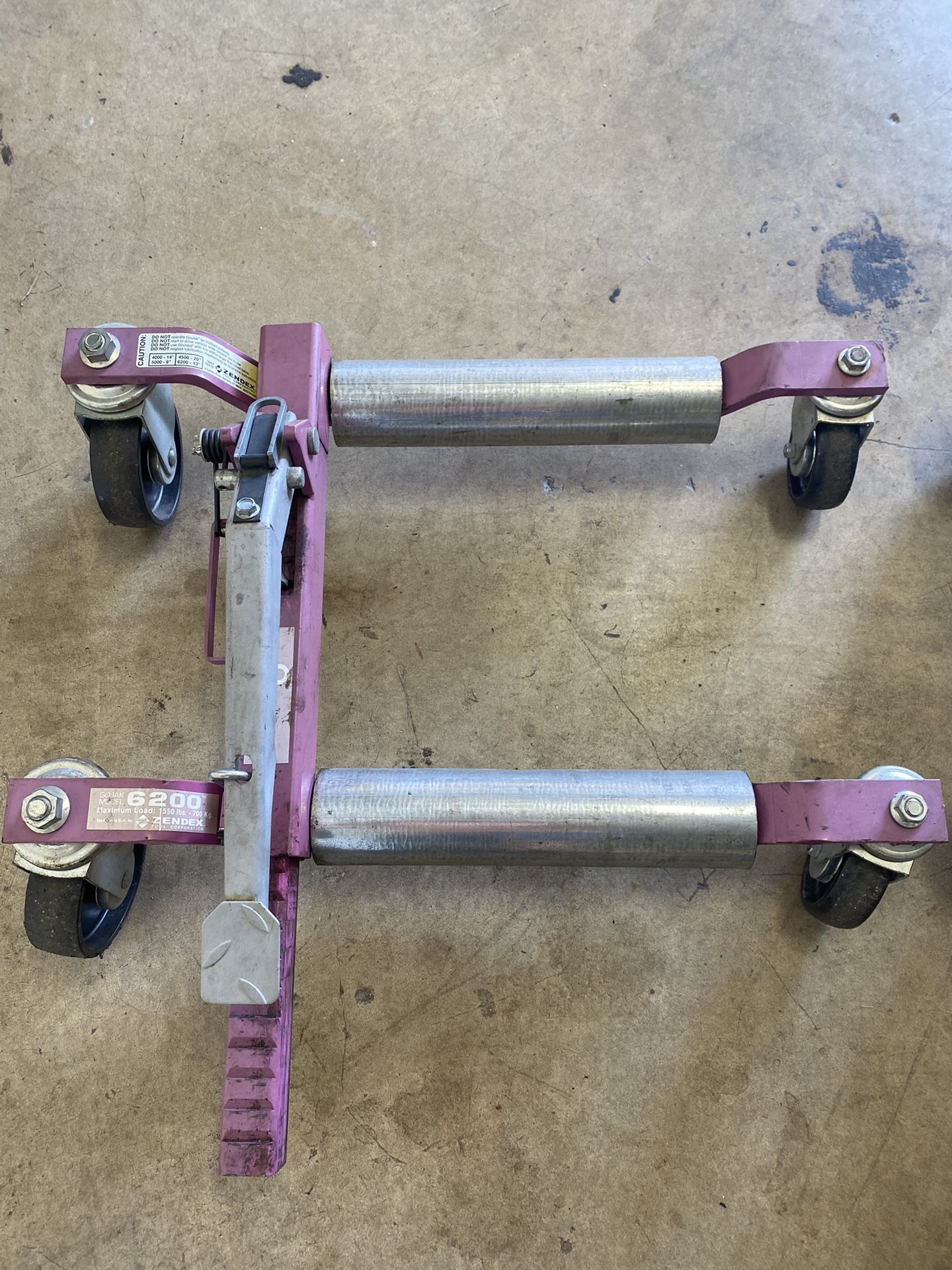 GoJack Wheel Dolly Set It Available Firm Price!!
