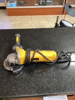 DEWALT D28402 Heavy-Duty Angle Grinder Yellow 4-1/2 in 111036-1 JAR