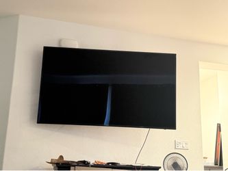 75” Samsung TV