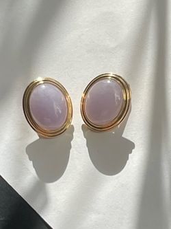 14k Lavender jadeite omega Earrings