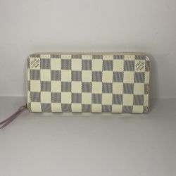 Pink Louis Vuitton Wallet