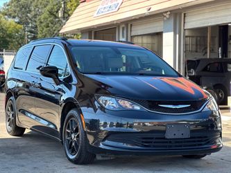 2020 Chrysler Voyager