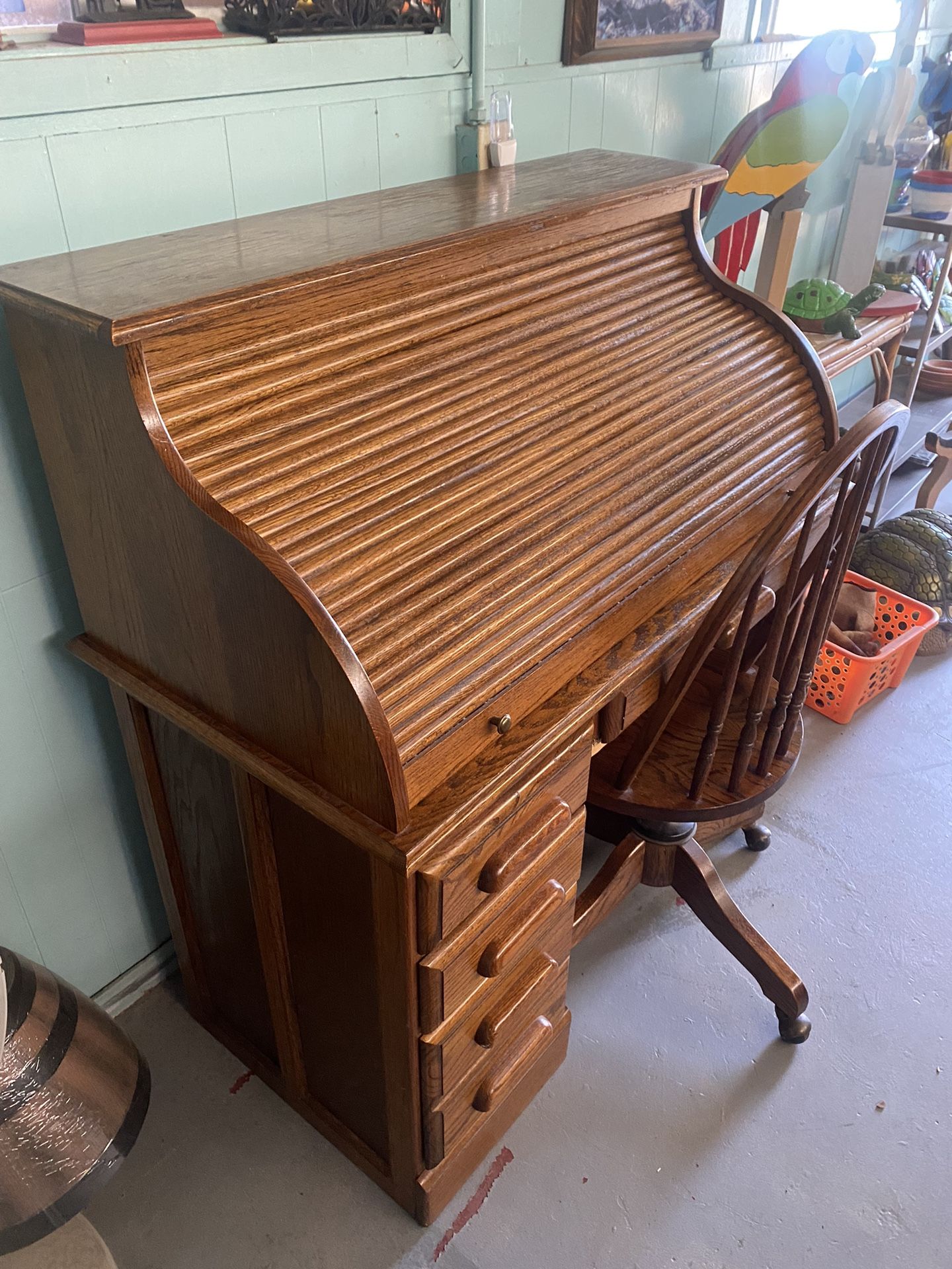 Rare S-CURVE ROLLTOP DESK Antique Tiger Oak with Tiger Oak Swivel Chair.