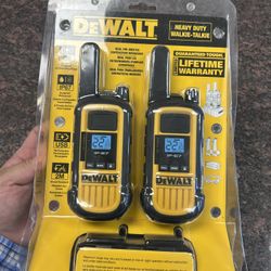 Dewalt Heavy Duty 2 Watt Walkie Talkie Pack 