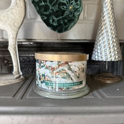 New FROSTED WHITE PINE XL 4 Wick Candle From HOMEWORX BY SLATKIN & CO. Sold Out! 