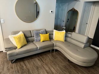 Gray L-Shaped Sectional Sofa – Good Condition