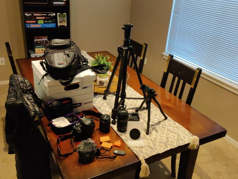 Canon T3i With Tons Of Accessories