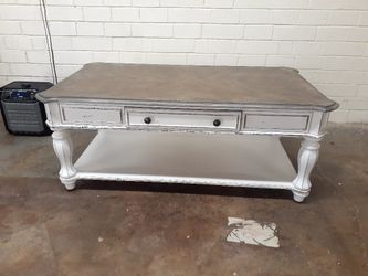 New cocktail table see pictures for dimensions