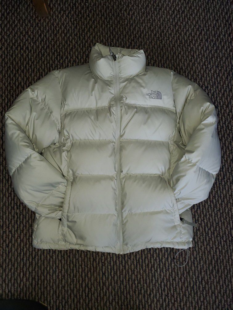 Women's Northface Puffy Coat!  Excellent Condition!