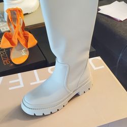 Shoedazzle Rain Boots