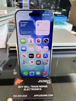 iPhone Air 256GB Unlocked to any carrier! 90 Day warranty! We offer financing.