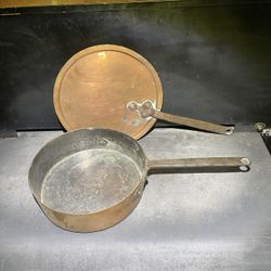 Antique Hand Forged 9” Copper Pew/ Lid 