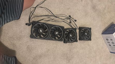 4 pc fans 2 120 mm and 1 240 mm