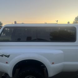 2002 Ford F350 Camper Shell