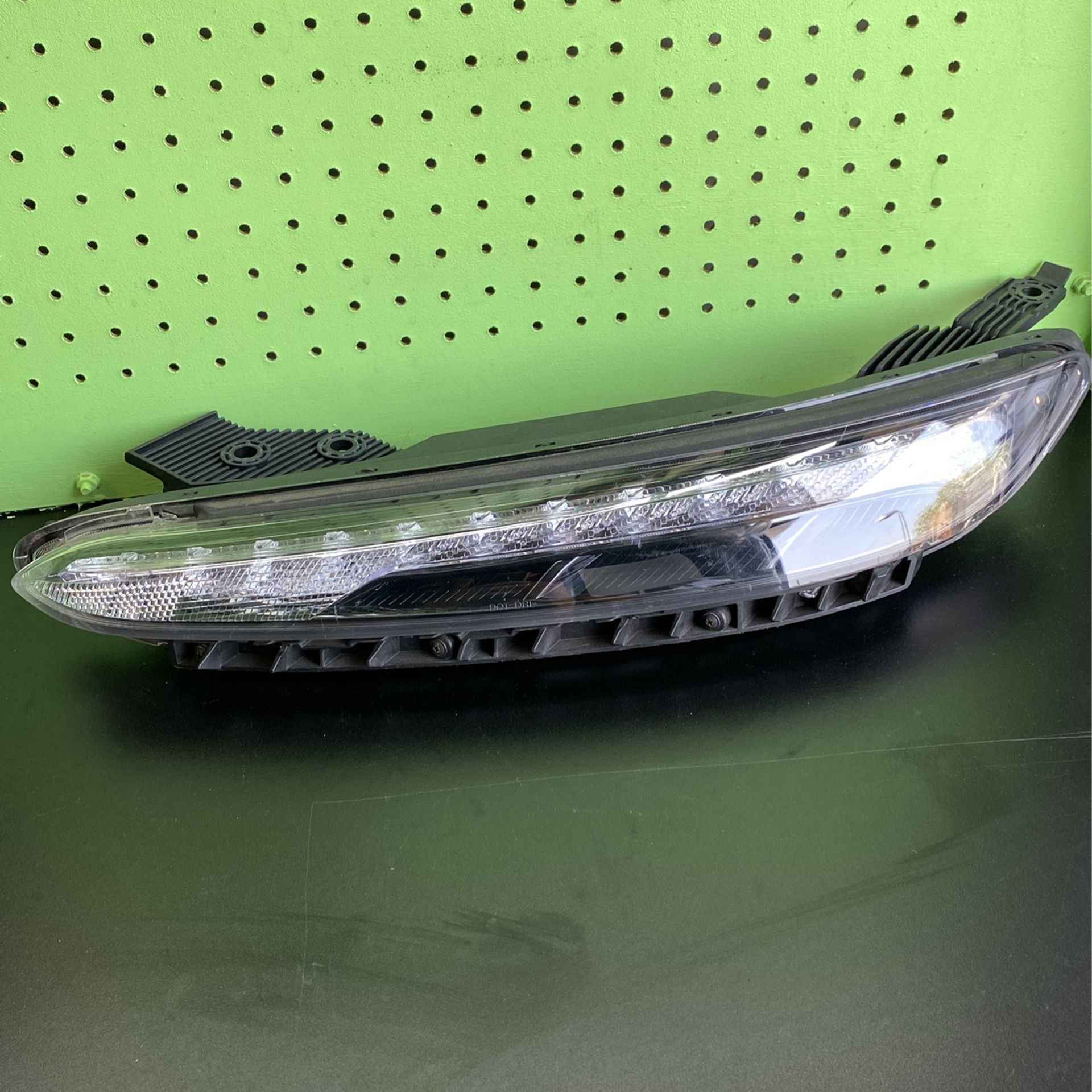 2022 2023 HYUNDAI KONA DRIVER LH SIDE UPPER LED DRL OEM 22 23