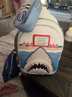 Universal studios jaws loungefly crossbody