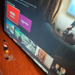 65 Inch Polaroid 65T7U LED 4K TV