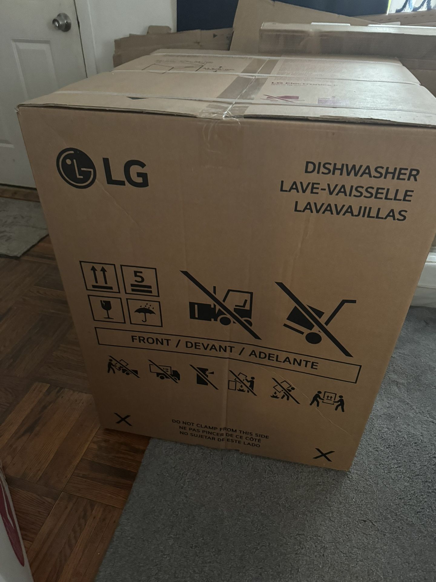 Brand New Dishwasher In Its Box- Price Reduced