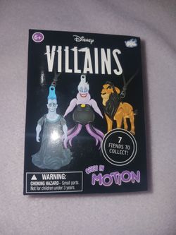 1pc Disney mystery villain Keychain
