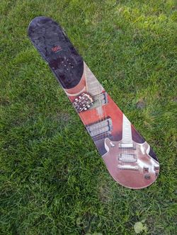 ⭐$60 155 Snowboard 5150 Guitar Good Condition